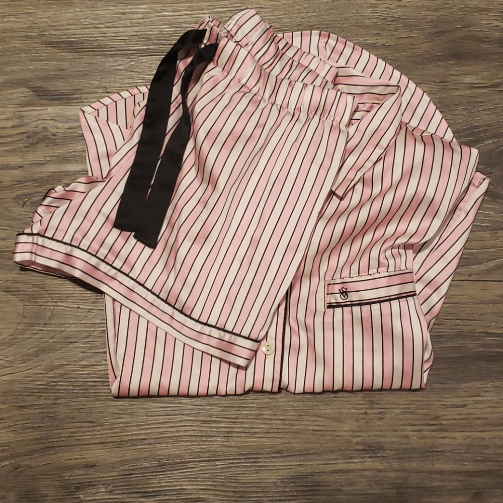 Victoria's  Secret pajama set